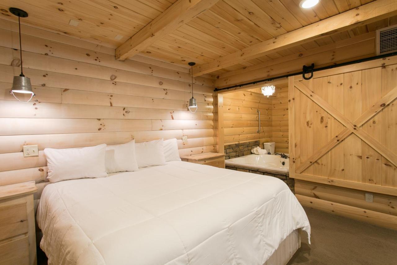 Hummingbird Haven Cabin By Amish Country Lodging Berlin Extérieur photo