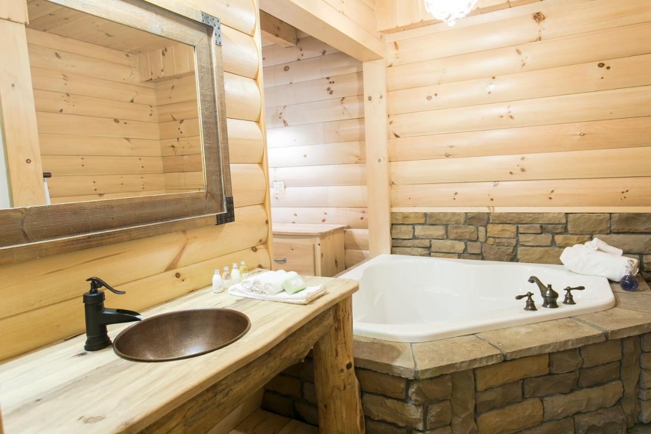 Hummingbird Haven Cabin By Amish Country Lodging Berlin Extérieur photo